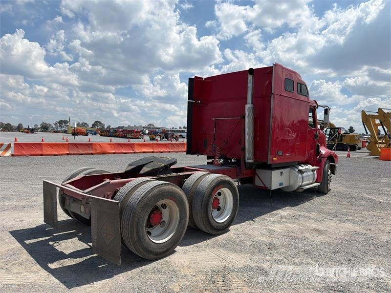 International 9200i Sattelzugmaschinen