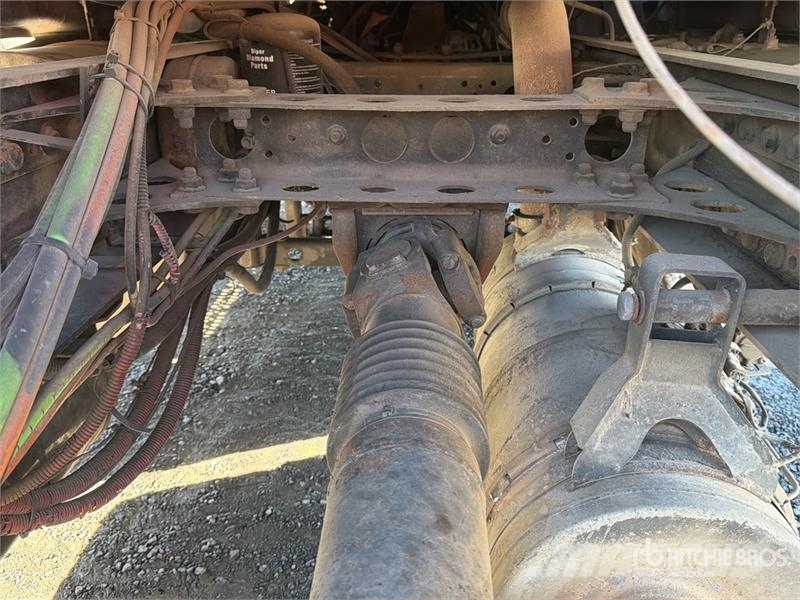 International ProStar 6x2 Tractocamion con Dormitorio / T/A Slee Седельные тягачи
