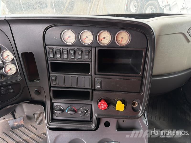 International Prostar+113 Autotractoare