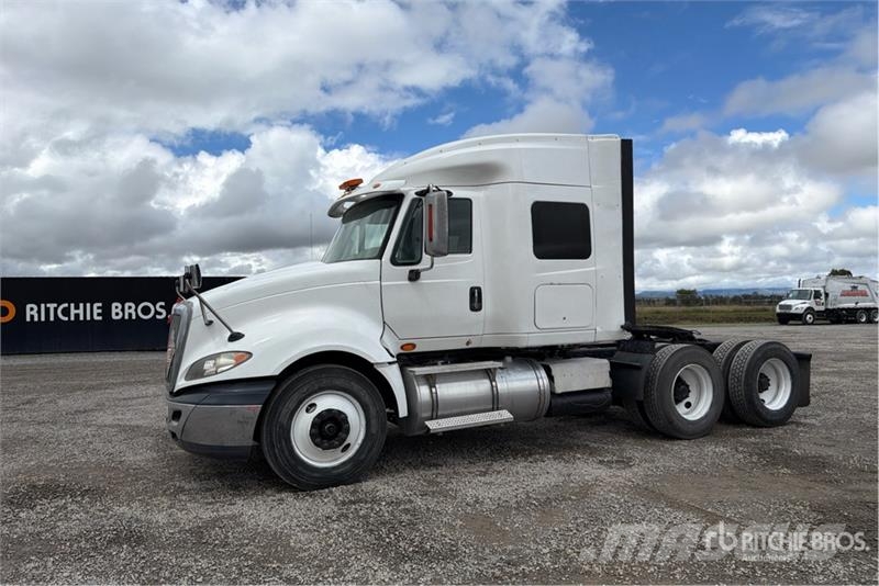 International Prostar+113 Autotractoare