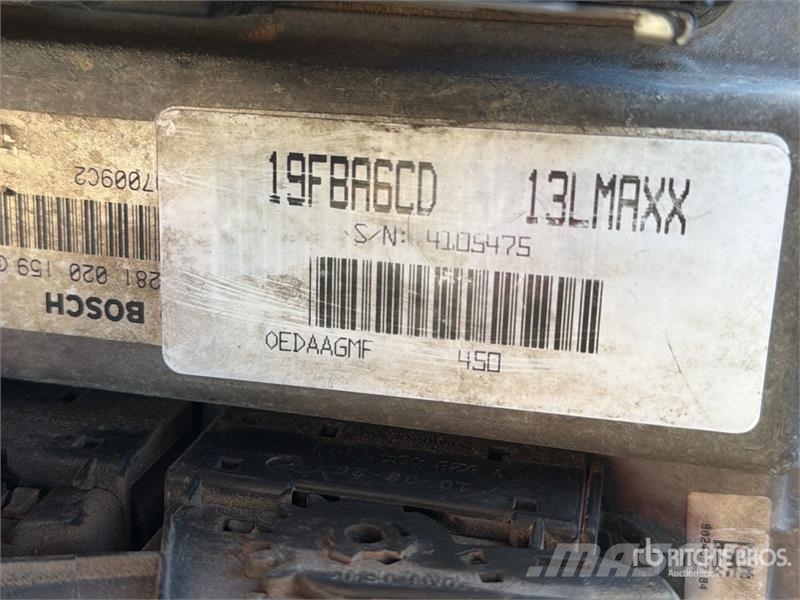 International ProStar 6x2 Tractocamion con Dormitorio / T/A Slee Седельные тягачи