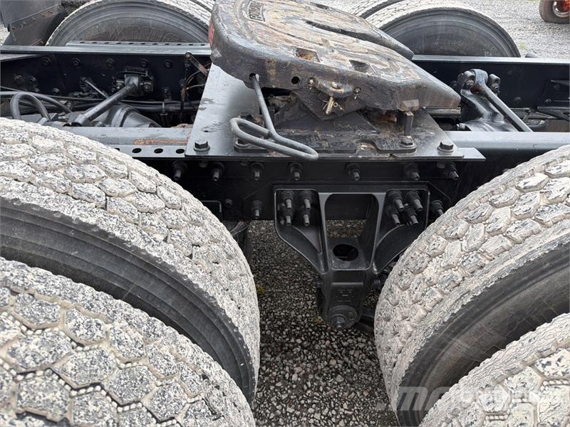 International Prostar+113 Tractor Units