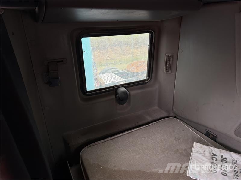 International Prostar+113 وحدات الجر