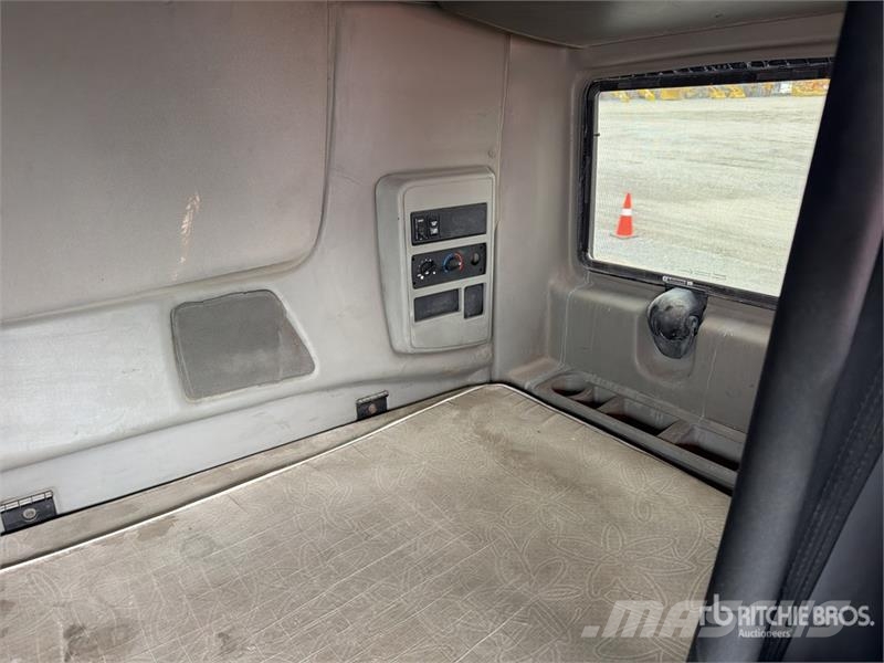 International Prostar+113 Tractor Units