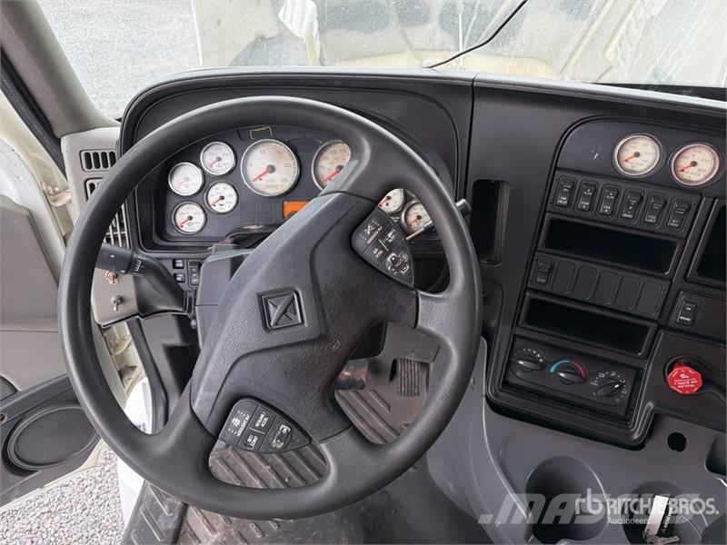 International Prostar+113 وحدات الجر