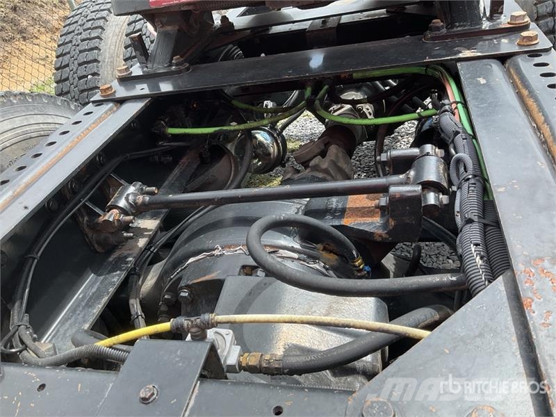 International ProStar 6x4 Tractocamion con Dormitorio / T/A Slee Tegljači
