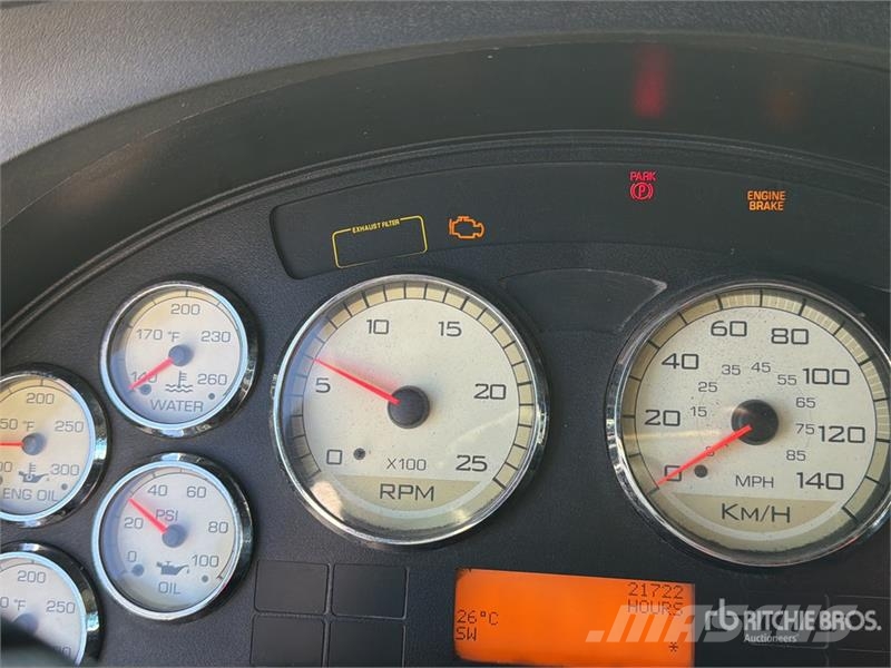 International ProStar 6x2 Tractocamion con Dormitorio / T/A Slee Седельные тягачи