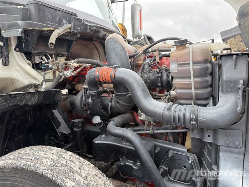 International Prostar+113 Tractor Units