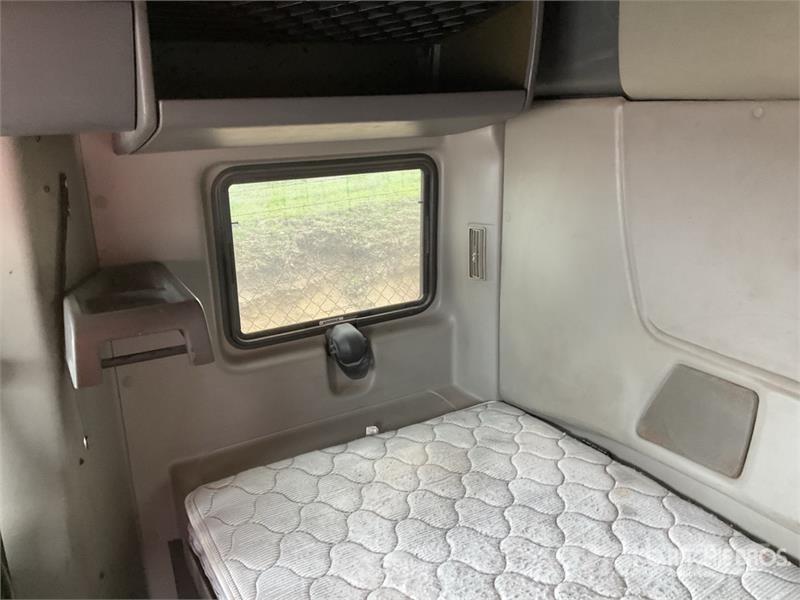 International ProStar 6x4 Tractocamion con Dormitorio / T/A Slee Tegljači