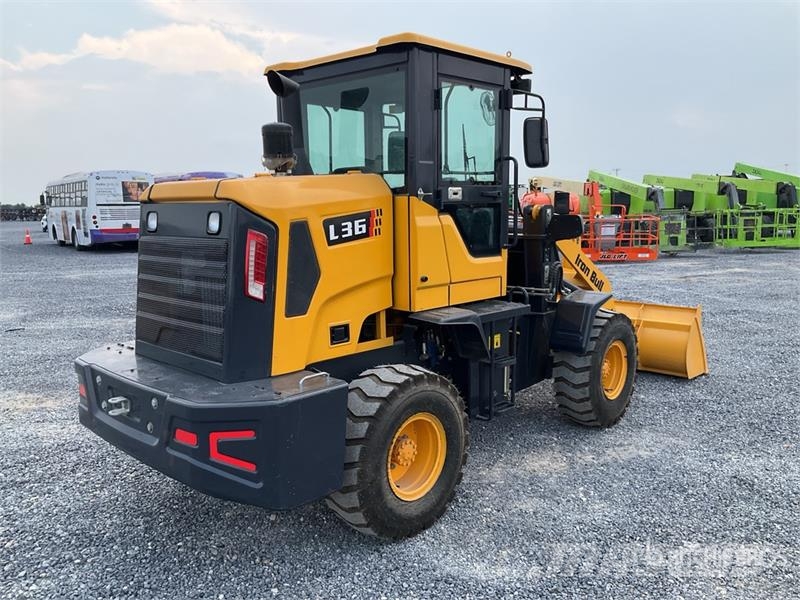  Iron Bull L36 Cargador sobre Neumaticos / Wheel Lo Iekrāvēji uz riteņiem