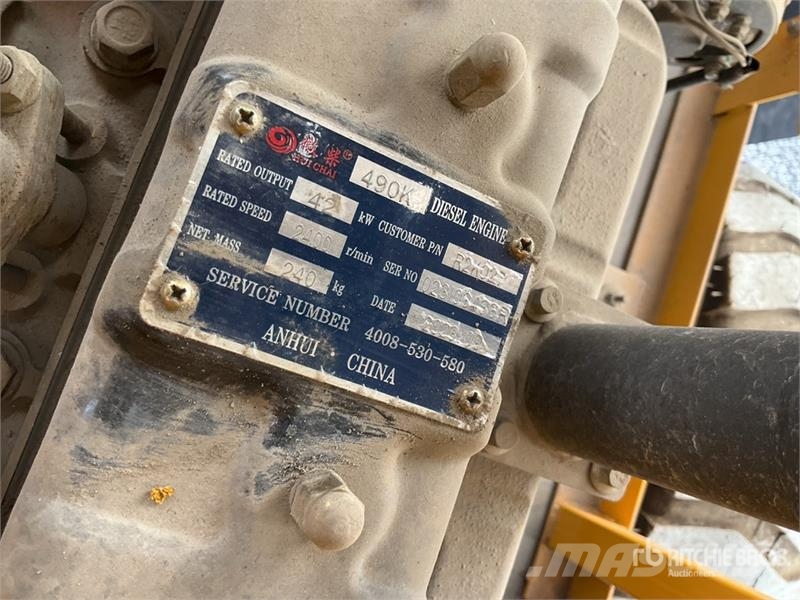  Iron Bull L36 Cargador sobre Neumaticos / Wheel Lo Iekrāvēji uz riteņiem