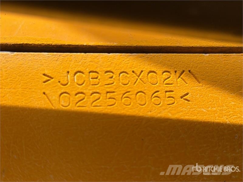 JCB 3CX 14L4CM 4x4 Retroexcavadora (INOPERABLE) / Back لوادر ذات جرافات عكسية