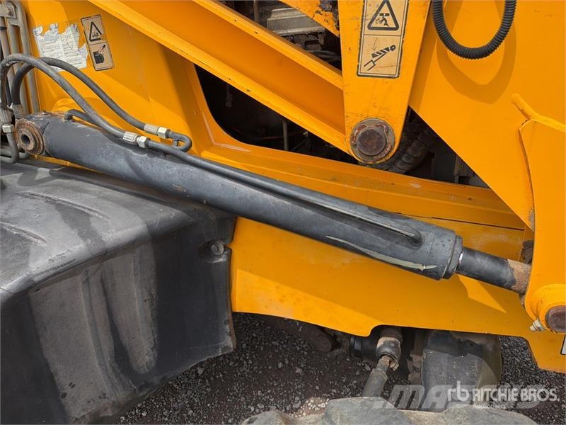 JCB 3CX 14L4CM 4x4 Retroexcavadora (INOPERABLE) / Back لوادر ذات جرافات عكسية