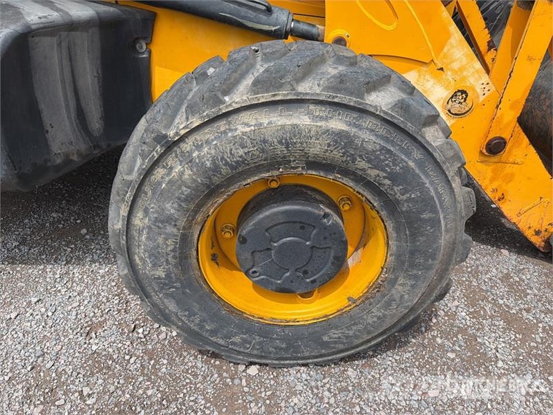 JCB 3CX 14L4CM 4x4 Retroexcavadora (INOPERABLE) / Back لوادر ذات جرافات عكسية