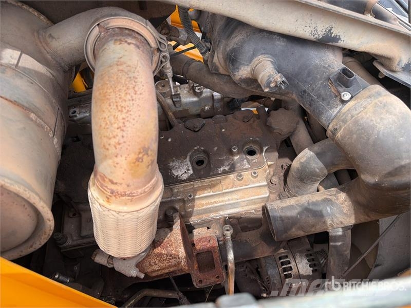 JCB 3CX 14L4CM 4x4 Retroexcavadora (INOPERABLE) / Back لوادر ذات جرافات عكسية