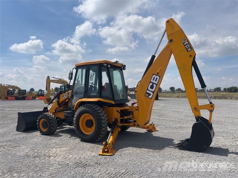 JCB 4DX 4x4 Retroexcavadora / Backhoe Loader Kaivurikuormaajat