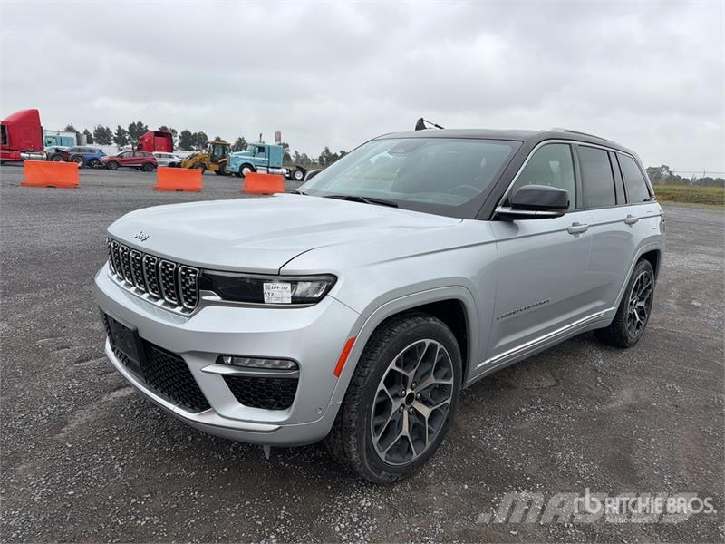 Jeep Grand Cherokee Summit 4WD Camioneta / SUV Samochody osobowe