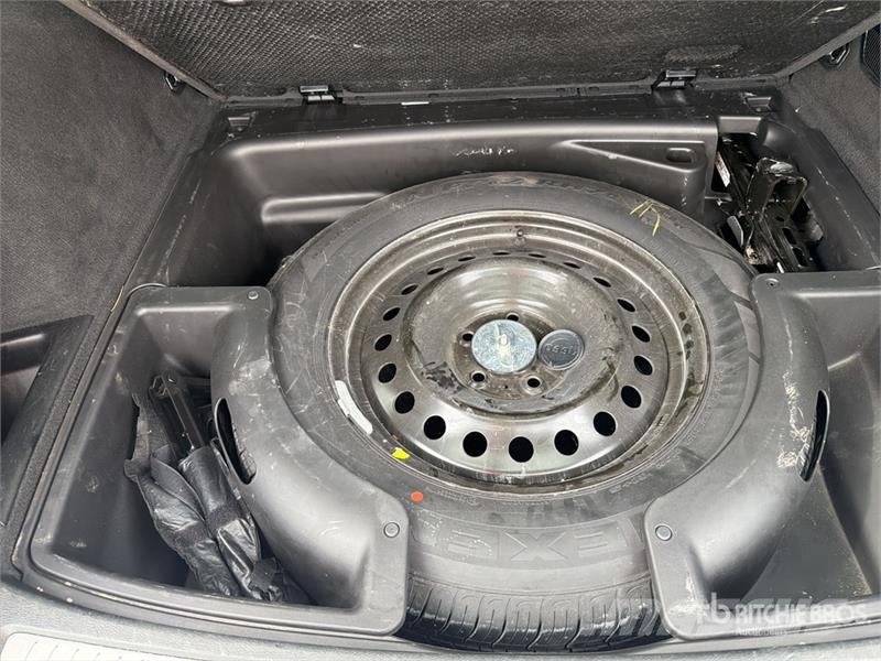 Jeep Grand Cherokee Summit 4WD Camioneta / SUV Samochody osobowe