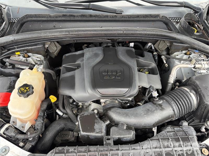 Jeep Grand Cherokee Summit 4WD Camioneta / SUV Samochody osobowe