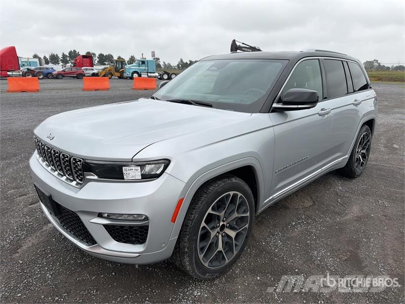Jeep Grand Cherokee Summit 4WD Camioneta / SUV Samochody osobowe
