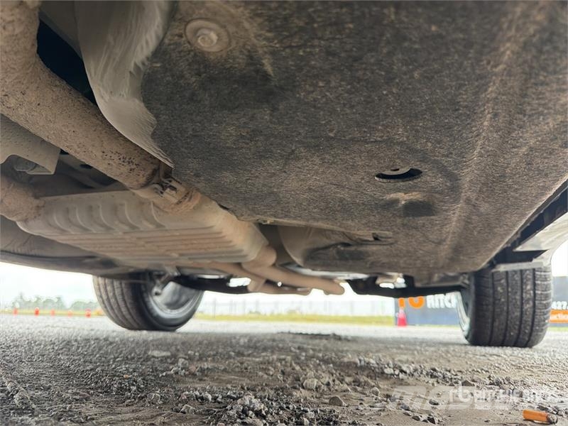 Jeep Grand Cherokee Summit 4WD Camioneta / SUV Samochody osobowe