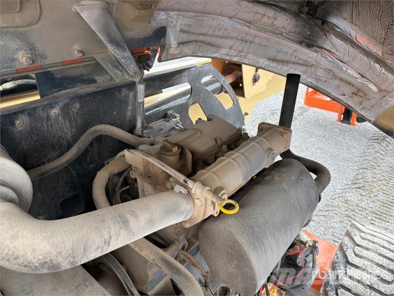 JLG 450AJ 2WD Diesel Elevador Articulado / Articulatin Karos emelők