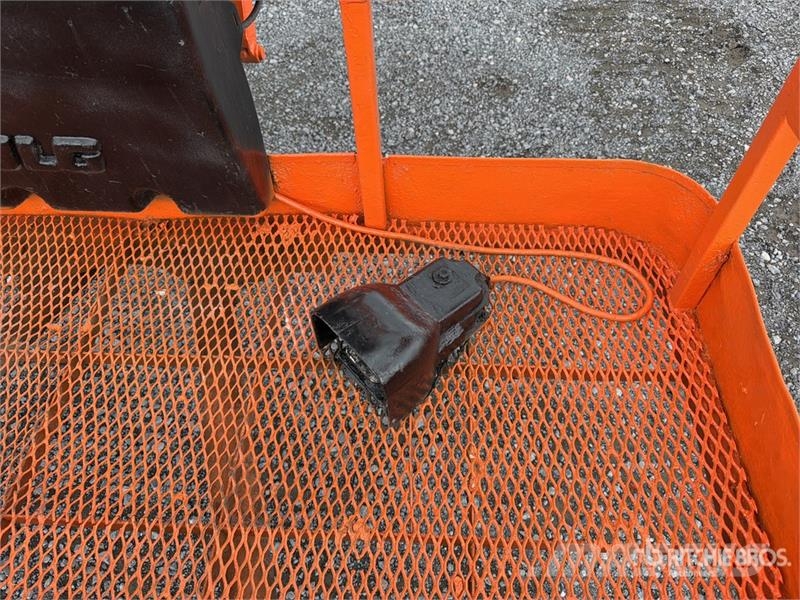 JLG 450AJ 2WD Diesel Elevador Articulado / Articulatin Karos emelők