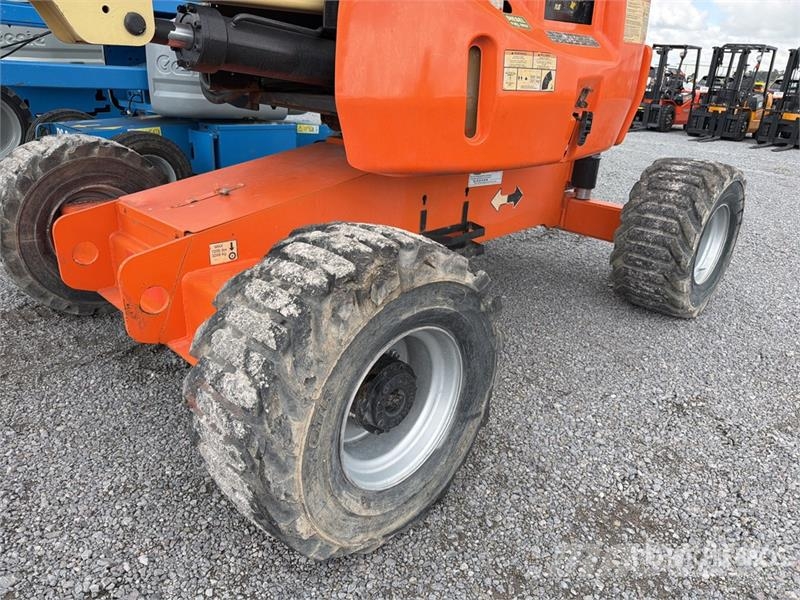 JLG 450AJ 2WD Diesel Elevador Articulado / Articulatin Karos emelők