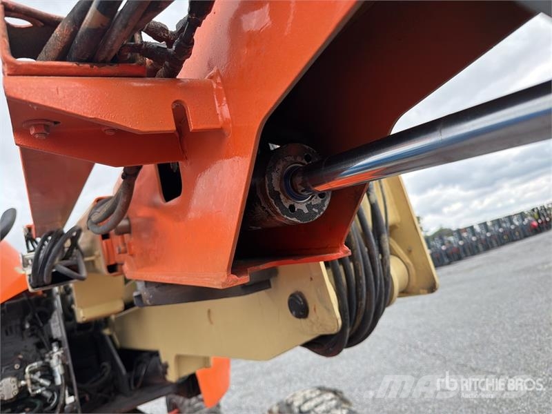 JLG 450AJ 2WD Diesel Elevador Articulado / Articulatin Karos emelők