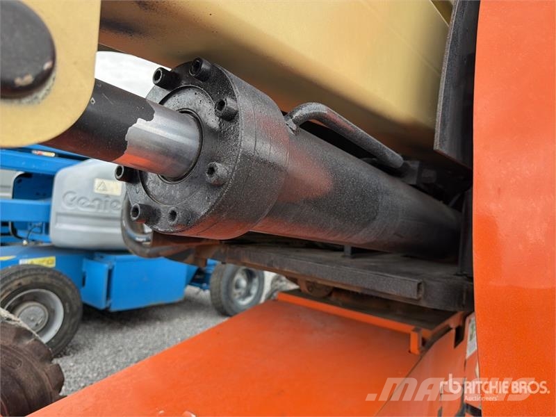 JLG 450AJ 2WD Diesel Elevador Articulado / Articulatin Karos emelők