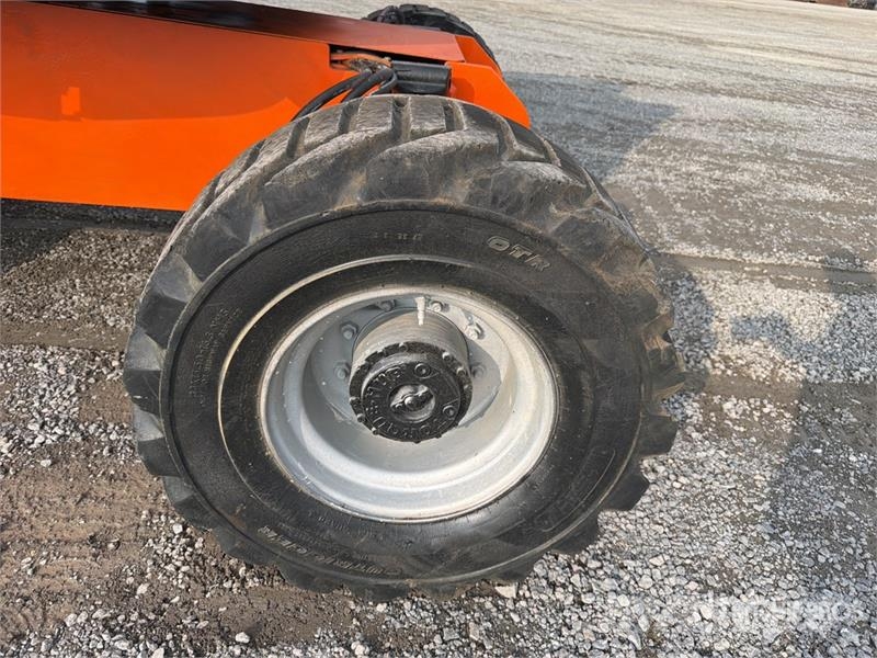 JLG 450AJ 4WD Diesel Elevador Articulado / Articulatin Gelenkteleskoparbeitsbühnen