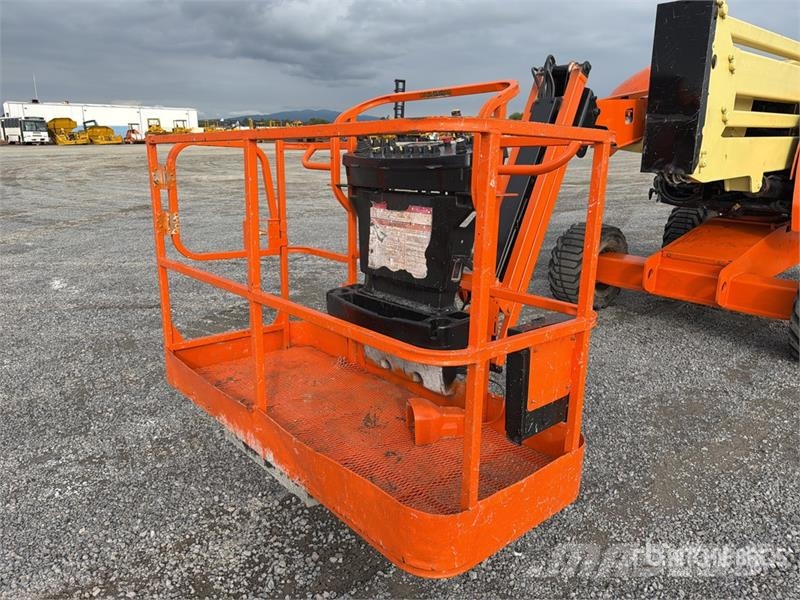 JLG 450AJ 4WD Diesel Elevador Articulado / Articulatin Gelenkteleskoparbeitsbühnen
