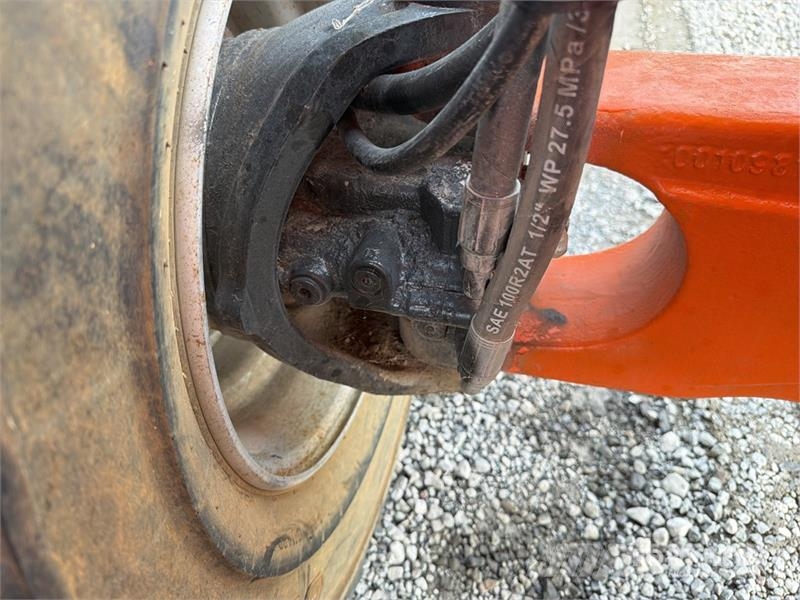 JLG 450AJ 4WD Diesel Elevador Articulado / Articulatin Gelenkteleskoparbeitsbühnen