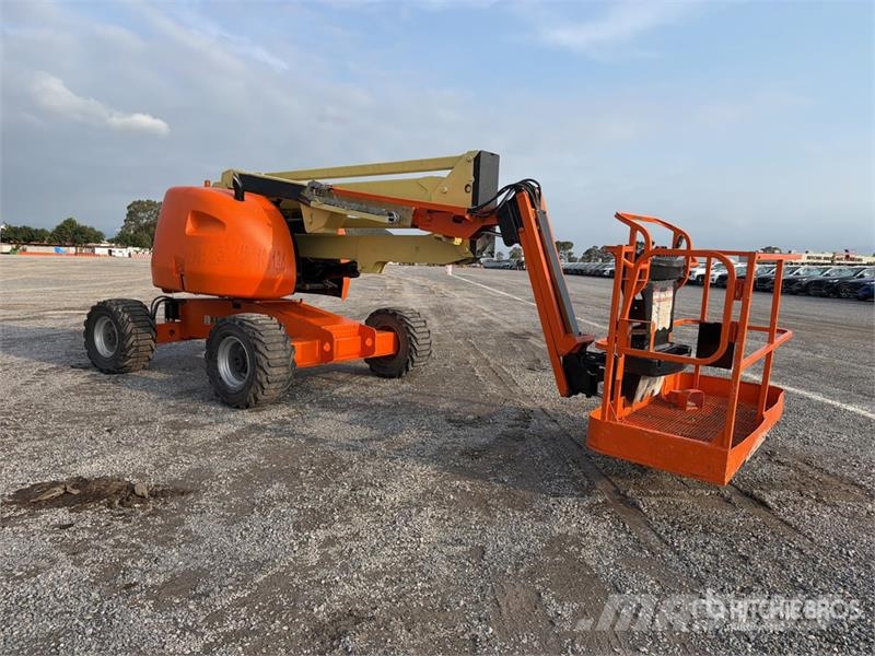 JLG 450AJ 4WD Diesel Elevador Articulado / Articulatin Gelenkteleskoparbeitsbühnen