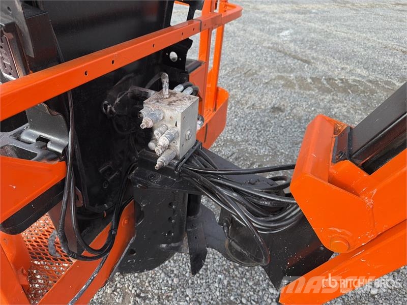JLG 450AJ 4WD Diesel Elevador Articulado / Articulatin Gelenkteleskoparbeitsbühnen