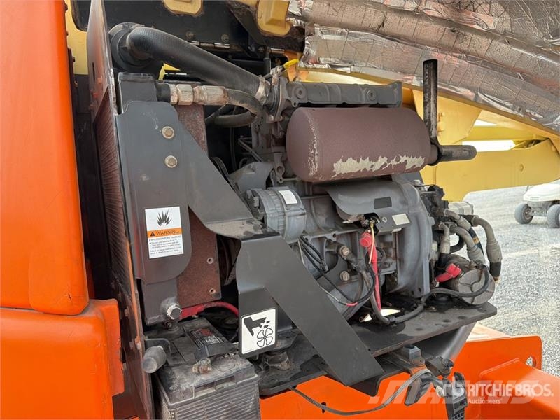 JLG 450AJ 4WD Diesel Elevador Articulado / Articulatin Gelenkteleskoparbeitsbühnen