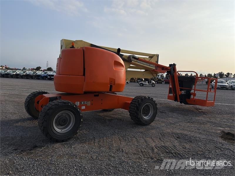 JLG 450AJ 4WD Diesel Elevador Articulado / Articulatin Gelenkteleskoparbeitsbühnen