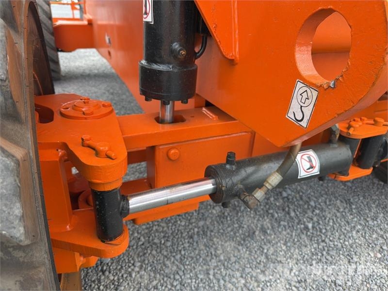JLG 800 AJ 2WD Diesel Elevador Articulado / Articulati Zglobne podizne platforme