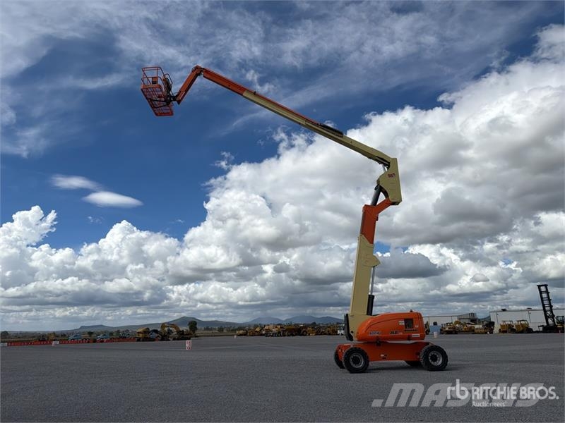 JLG 800 AJ 2WD Diesel Elevador Articulado / Articulati Zglobne podizne platforme