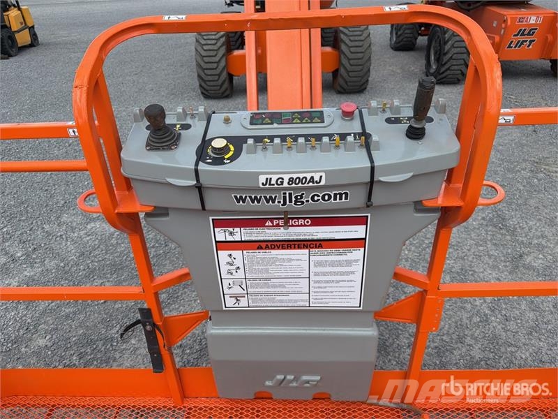 JLG 800 AJ 2WD Diesel Elevador Articulado / Articulati Zglobne podizne platforme