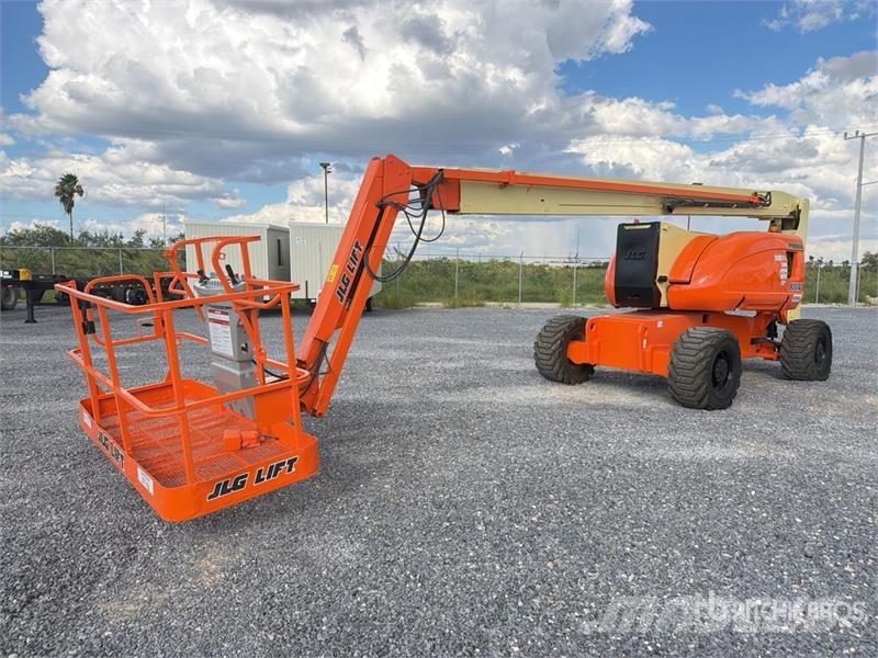 JLG 800 AJ 4WD Diesel Elevador Articulado / Articulati رافعات سلة مفصلية