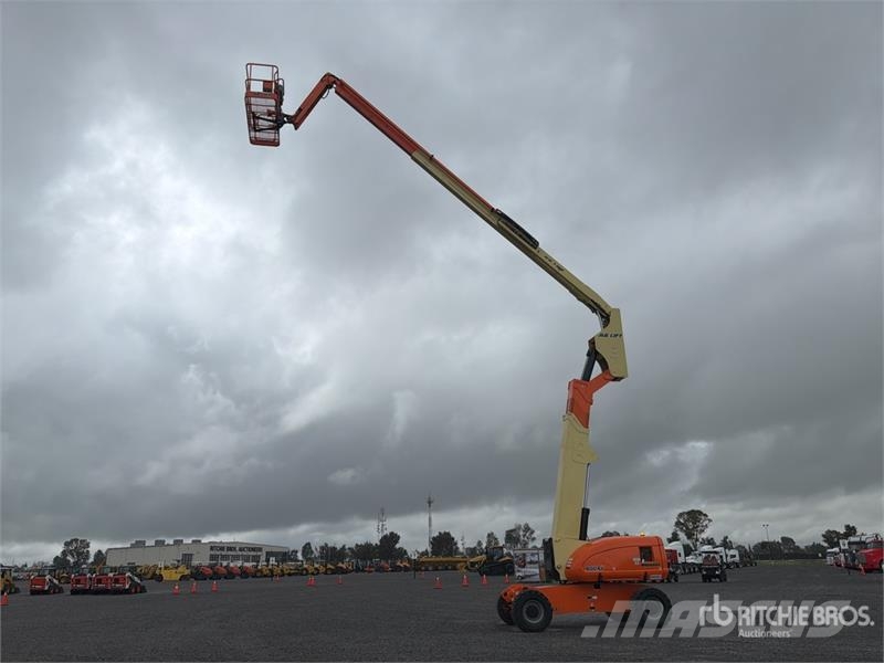 JLG 800 AJ 4WD Diesel Elevador Articulado / Articulati Strēles pacēlāji