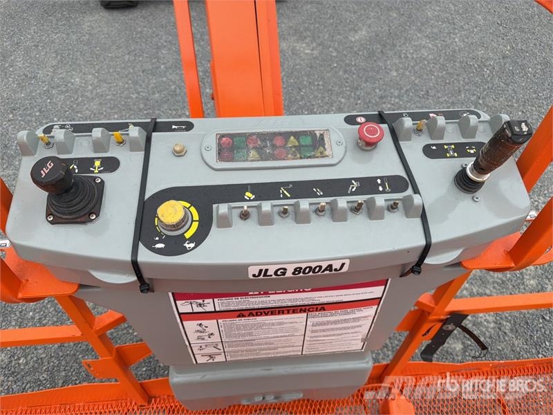 JLG 800 AJ 4WD Diesel Elevador Articulado / Articulati Strēles pacēlāji