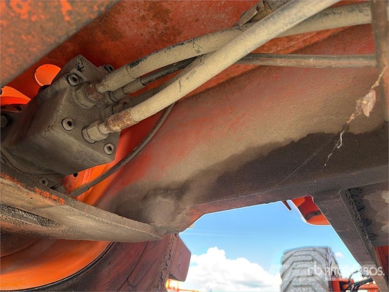 JLG 800 AJ 4WD Diesel Elevador Articulado / Articulati رافعات سلة مفصلية