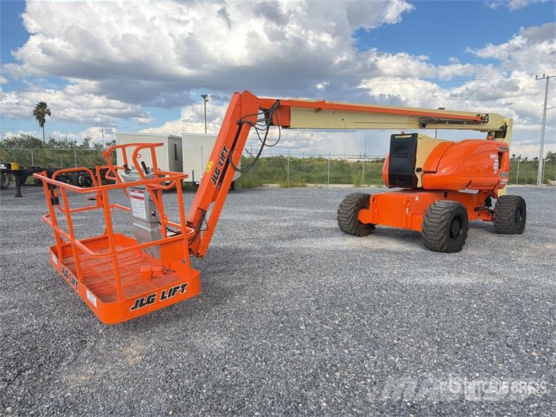 JLG 800 AJ 4WD Diesel Elevador Articulado / Articulati رافعات سلة مفصلية