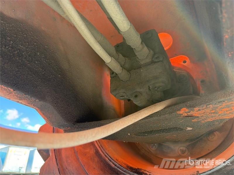 JLG 800 AJ 4WD Diesel Elevador Articulado / Articulati رافعات سلة مفصلية