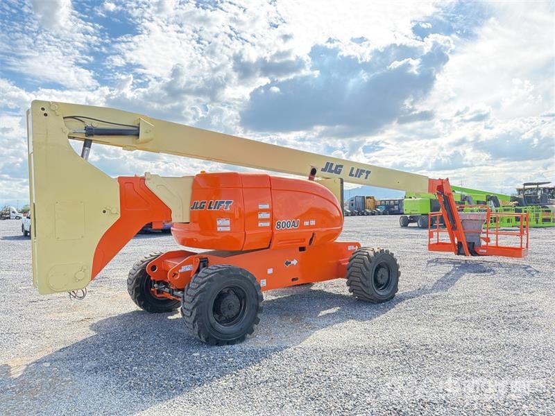 JLG 800 AJ 4WD Diesel Elevador Articulado / Articulati رافعات سلة مفصلية
