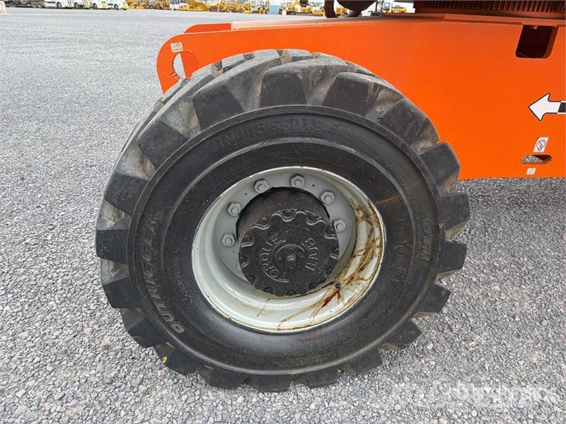 JLG 800 AJ 4WD Diesel Elevador Articulado / Articulati Strēles pacēlāji