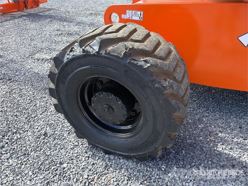 JLG 800 AJ 4WD Diesel Elevador Articulado / Articulati رافعات سلة مفصلية