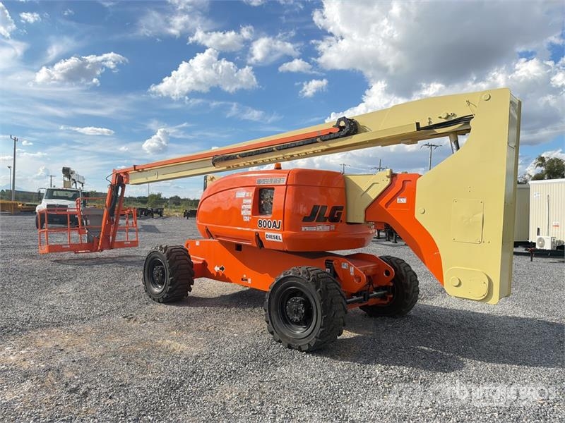 JLG 800 AJ 4WD Diesel Elevador Articulado / Articulati رافعات سلة مفصلية